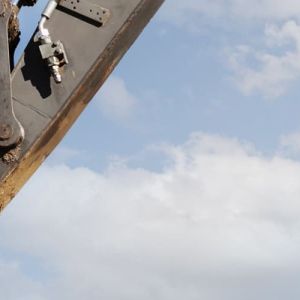 Разработка траншеи экскаватором: правила и этапы