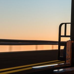 Безопасность при работе на фронтальных и вилочных погрузчиках