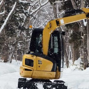 Выбор мини-погрузчика для уборки снега