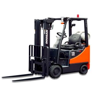 Бензиновый вилочный погрузчик Doosan GC15S-5