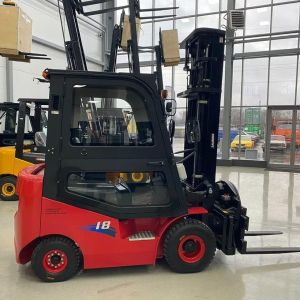 Дизельный вилочный погрузчик Zauberg DS18-I