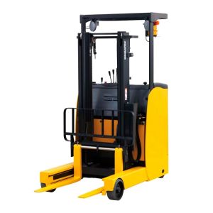 Ричтрак Komatsu FB18RL-15