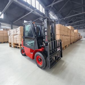 Бензиновый вилочный погрузчик Zauberg GS20