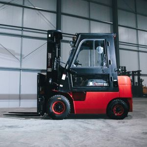 Бензиновый вилочный погрузчик Zauberg GB18