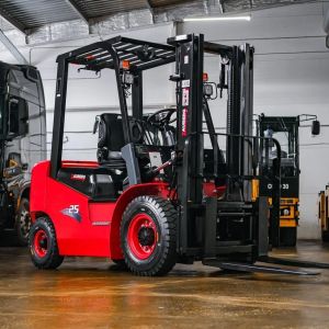 Дизельный вилочный погрузчик Zauberg DS25-I