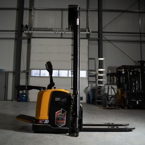 Электроштабелер Zauberg S2065