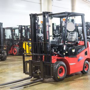 Бензиновый вилочный погрузчик Zauberg GB15