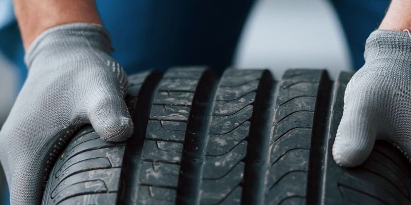 Давление в шинах грузового автомобиля: оптимальные значения, измерение, контроль